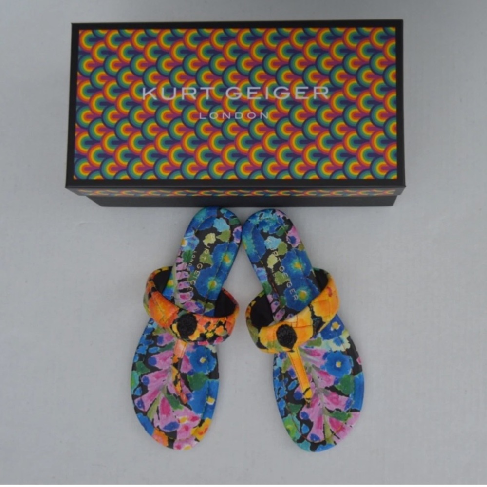 Kurt Geiger Sz 7 Pink Blue Floral Kensington T-Strap Sandal